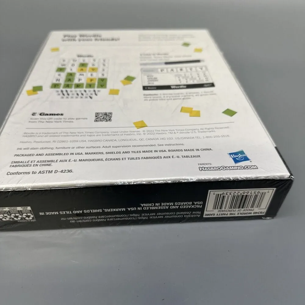 NEW WORDLE The Party Game Table Top Game Board Hasbro - Sealed - Damaged Plastic